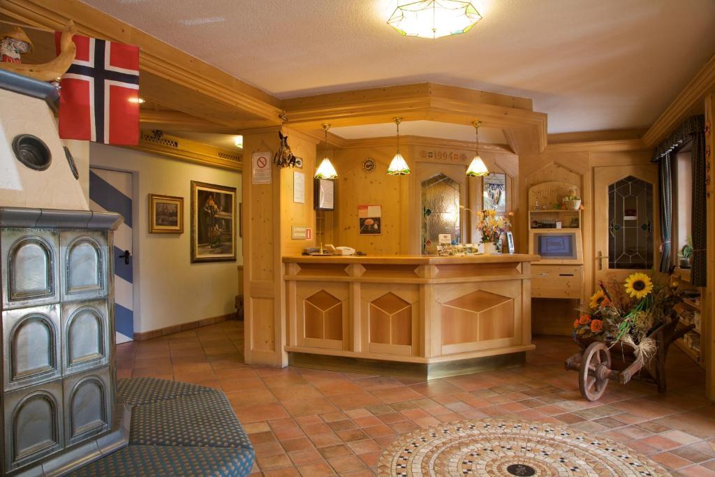 Albergo Bellaria Carano  Dış mekan fotoğraf
